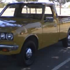 1977 TOYOTA HILUX