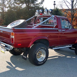 Toyota_Truck-2011_038AA